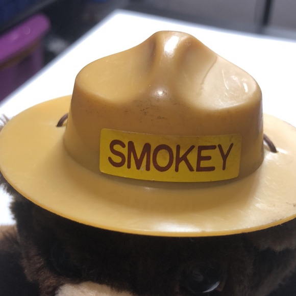 Vintage 1983 Smokey Bear stuffed animal - Picture 3 of 11